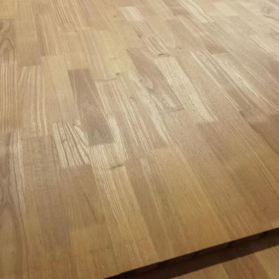 Panel de madera sólida carbonizada de 1220x2440 mm de goma de dedo conjunto de madera dura personalizado