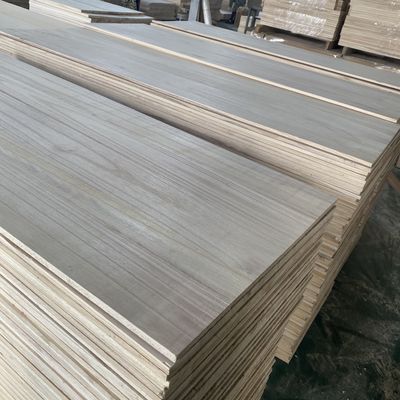 Fabricación de madera en el hogar Densidad 8 mm Tablas de madera de paulownia con densidad 280-300 kg/m2