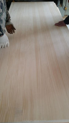 Tabla de madera de pino de taller tabla de pino sólida personalizable con densidad 480-550 kg/m3