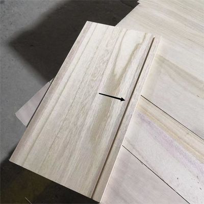 Moderno estilo de diseño de tableros laterales de cajones de pino con -Made chips de madera de pino