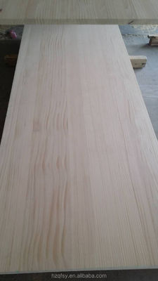 Tablero de madera de pino sólido personalizable con un contenido de humedad del 8 al 12% y una textura natural