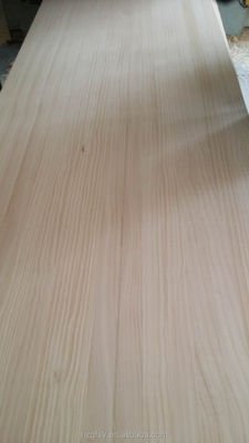 8-12% de contenido de humedad tablero de madera de pino para construcción sólida y duradera