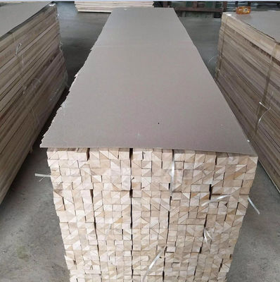 Paulownia Batten Triángulo Cuadrado Chamfer Franjas de madera con capacidad de solución de proyectos