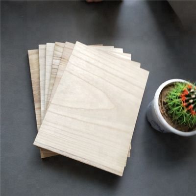 Logotipo personalizado Taekwondo Tablas de ruptura de madera Color natural Madera de Paulownia