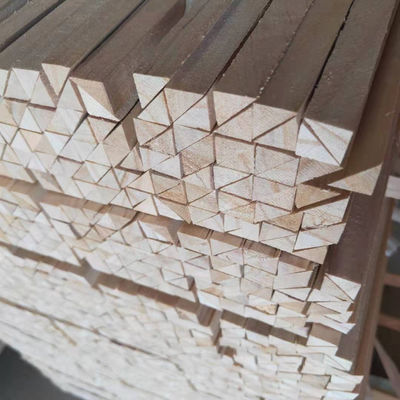 11 mm x 11 mm de madera con trenzas de madera con un contenido de humedad del 8% al 12%