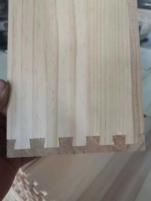 Tamaño personalizado Caja de panal de miel natural / blanqueada Caja de colmena de madera de pino con cuatro marcos