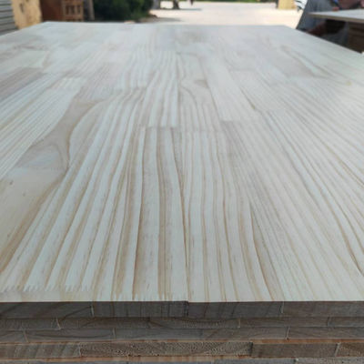 Oficina del Interior Tableros de pinos de dedo de pinos con estilo de diseño moderno