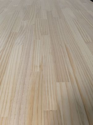 Oficina del Interior Tableros de pinos de dedo de pinos con estilo de diseño moderno