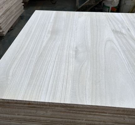 Panel de mesa de madera de paulownia certificado FSC en 2440x1220 o 1200x600 o tamaño personalizado