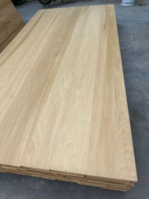Contenido de humedad del 8% al 12% Moderno diseño de madera sólida paulownia tablero para muebles 3-50 mm