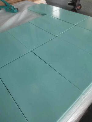 Colores personalizados paneles de madera de hoja de pino decorativos para la capacidad de solución de proyectos