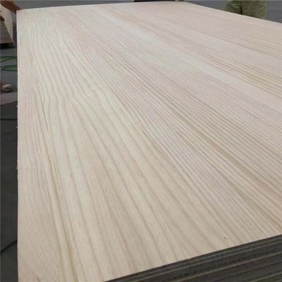Panel de madera maciza de pino de madera de pegamento conjunto de panel en el diseño tradicional 6-35mm de espesor