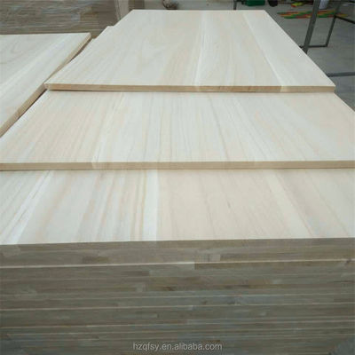 Superficie de lija lisa de madera de paulownia Precios de color natural para las necesidades de decoración de la casa