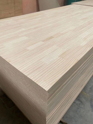 Tablas de madera de pino de acabado natural o blanqueado para y 2440x1220 o tamaño personalizado