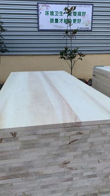 100mm-2440mm Texturas naturales Muebles de madera sólida Panel de tablón de álamo