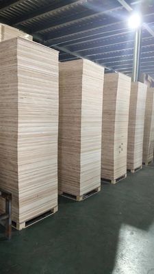 Solución total Tabla blanqueada de paulownia 2440*1220 mm para proyectos en venta