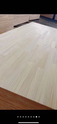 Oficina del Interior Esencial 100-1220 mm de ancho FJ Dedo Junto tablero con Zealand Pine Radiate