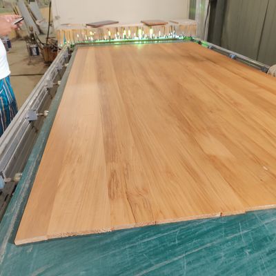 Apoyo técnico en línea para el pegamento personalizado de tablero de madera sólida con borde de palo de paulownia UV