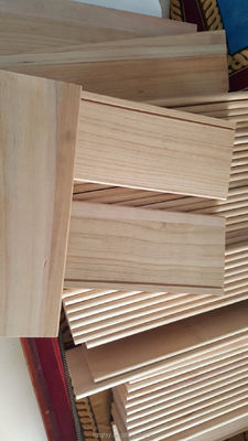 Grado Aa Muebles gabinete Paulownia madera de madera sólida madera con un contenido de humedad del 8% al 12%