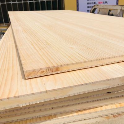 480-550 kg/m3 Tres capas de tablero de pino radiado Materiales sólidos de madera para otros Capacidad de solución de proyectos