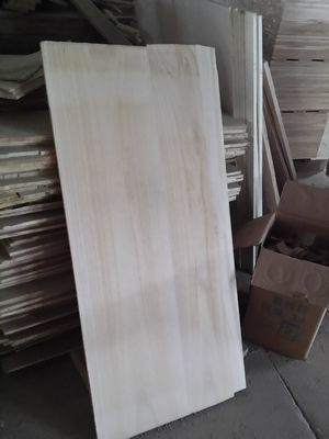 Texturas naturales Muebles de madera sólida Álamo Paulownia Pino Tabla de borde Tabla pegada