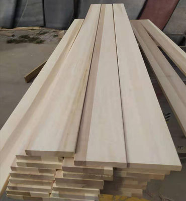 Contenido de humedad 8%-12% Madera de paulownia terminada para soluciones totales