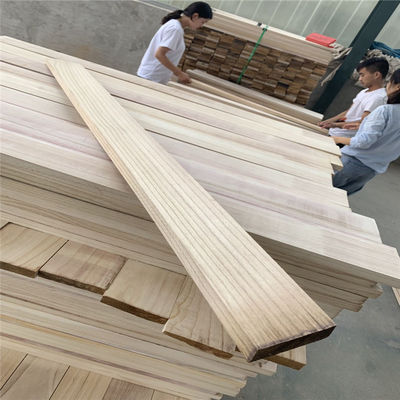 Tamaño personalizado 3-50mm Paulownia bandas de madera para soluciones de proyectos Contenido de humedad 8%-12%