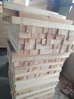 Estripas de madera de pino ruso para tablas de madera de madera natural de color personalizado