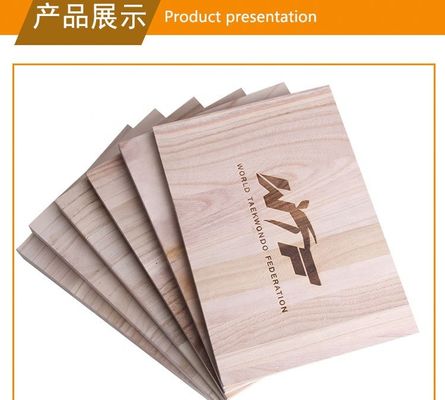 Tablas de surf de madera rota para competencias de Taekwondo y Karate
