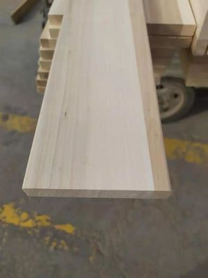 Cama King de apoyo de estilo contemporáneo de madera sólida