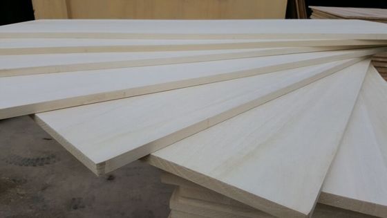 100mm-2440mm de longitud Blanqueado tablero de álamo para el salón Qingfa madera de álamo natural