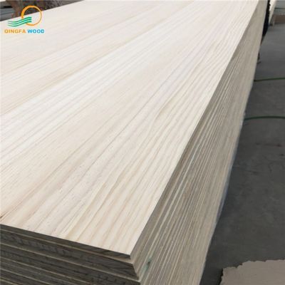 Estilo de diseño tradicional Hojas de madera de pino de Zelanda con densidad 480-550 kg/m3