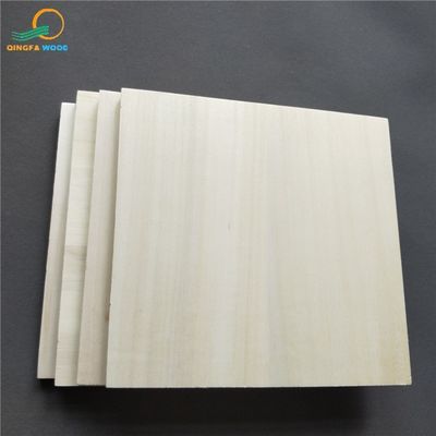 Contenido de humedad 8-12% Panel adherido de borde de álamo para muebles Pegamento ecológico
