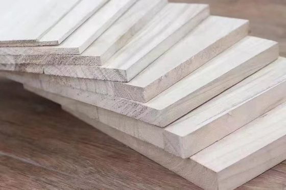 100mm-2440mm longitud Qingfa FSC 100% de madera de pino de Paulownia Karate Taekwondo tabla de ruptura