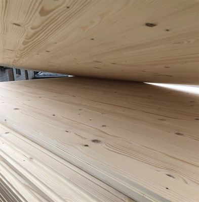 Contenido de humedad 8-12% Superficie lisa y lijada Madera de abeto Durable