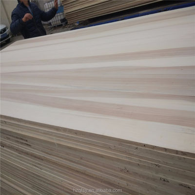 Madera de álamo blanqueada original 2440x1220 mm para paneles de madera resistentes y duraderos