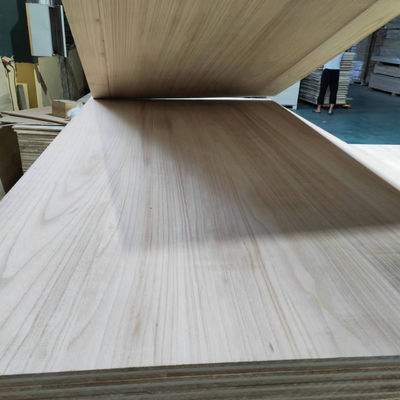 Capacidad de solución de proyectos Otros paneles multicapa de madera sólida 100% certificados FSC