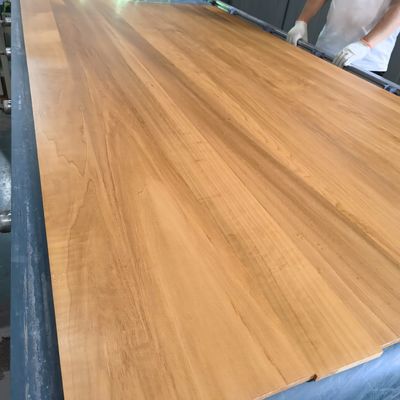 Repuestos gratuitos, incluidos los paneles de muebles de madera sólida