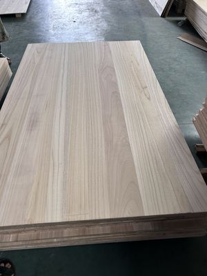 Contenido de humedad 8%-12% Grado AB o ABC de tablero de paulownia para ataúdes de excelente calidad