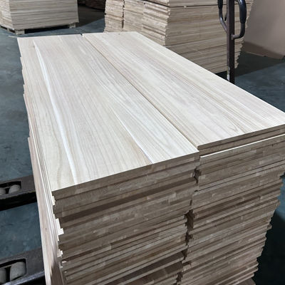 Tablero de madera maciza en Brasil Paulownia madera con servicio postventa 2440x1220 o 1200x600