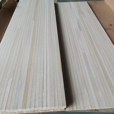 280-300kgs/cbm Densidad Pablownia Tablas de núcleo de madera Hojas de núcleo para pegamento ambiental E0/E1