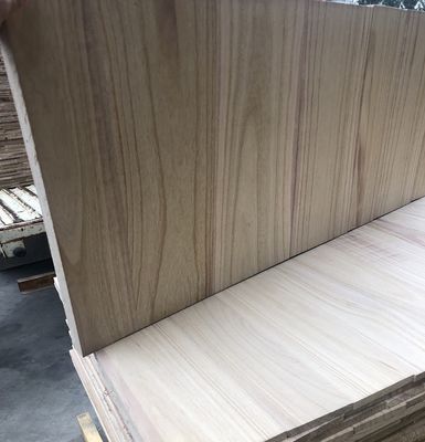 Tabla de madera sólida de paulownia hoja de madera para el proyecto de almacenamiento Solución de la capacidad en el mejor