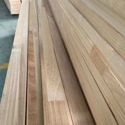 Contenido de humedad del 8% al 12% Madera de paulonia para muebles Franjas de madera Piezas de repuesto gratuitas