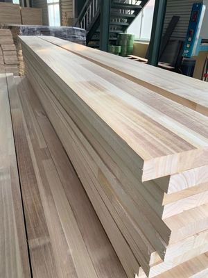 Contenido de humedad del 8% al 12% Madera de paulonia para muebles Franjas de madera Piezas de repuesto gratuitas