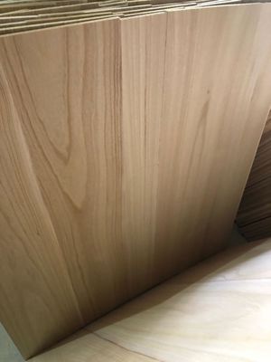 2440x1220 o 1200x600 Tamaño 12 mm Tabla de madera de paulownia comprimida con certificado FSC