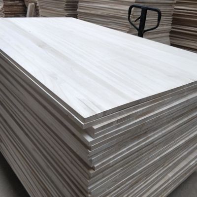 Tabla de madera sólida Paulownia para artesanía Color natural 1220x2440mm