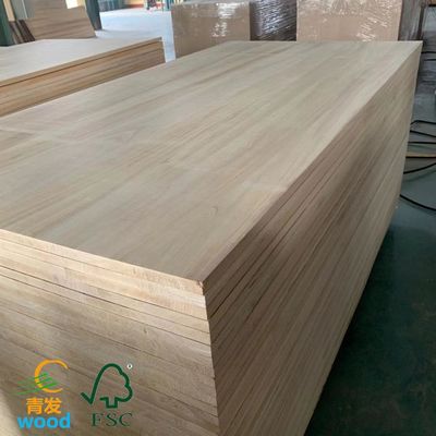Panel de madera natural sólida para la madera hecha a mano en el diseño tradicional