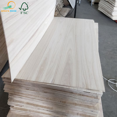 Tablas de madera de paulownia lisa y lijada para devolverlas y reemplazarlas