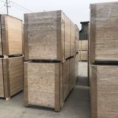 Paneles de madera sólida moderna tablero de madera de paulownia con un contenido de humedad del 8% al 12%
